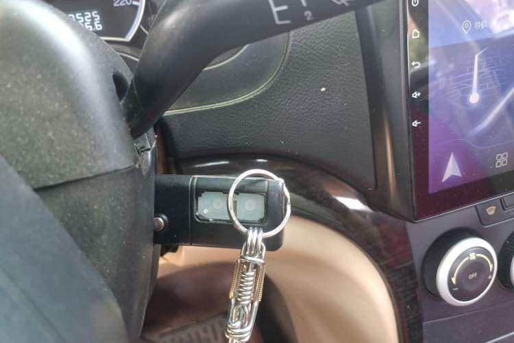 Used Haima Fumei 2013 Sedan 1.6L Manual Elite Edition Vehicle Key