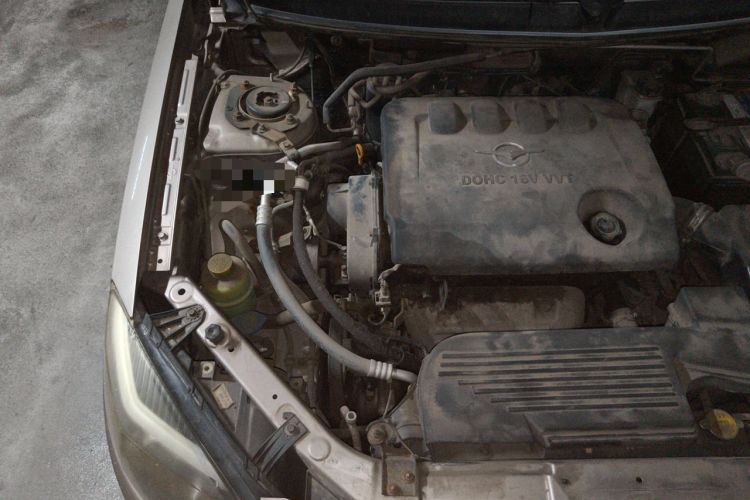 Used Haima Fumei 2013 Sedan 1.6L Manual Fashion Edition Engine Bay Right
