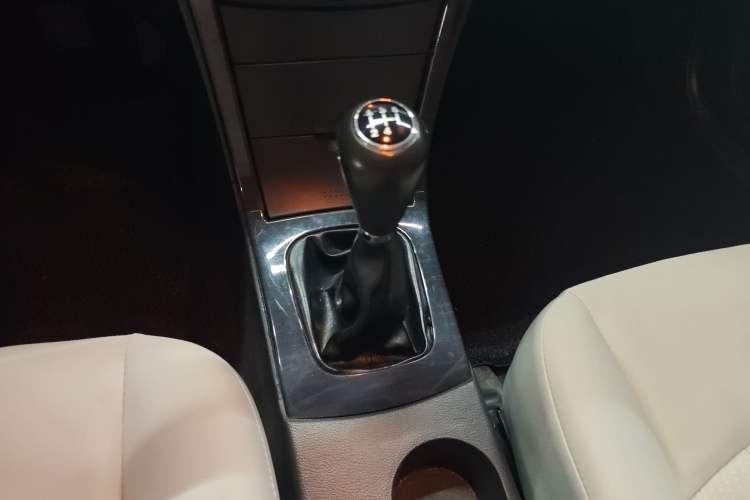 Used Haima Fumei 2013 Sedan 1.6L Manual Fashion Edition Gear Lever