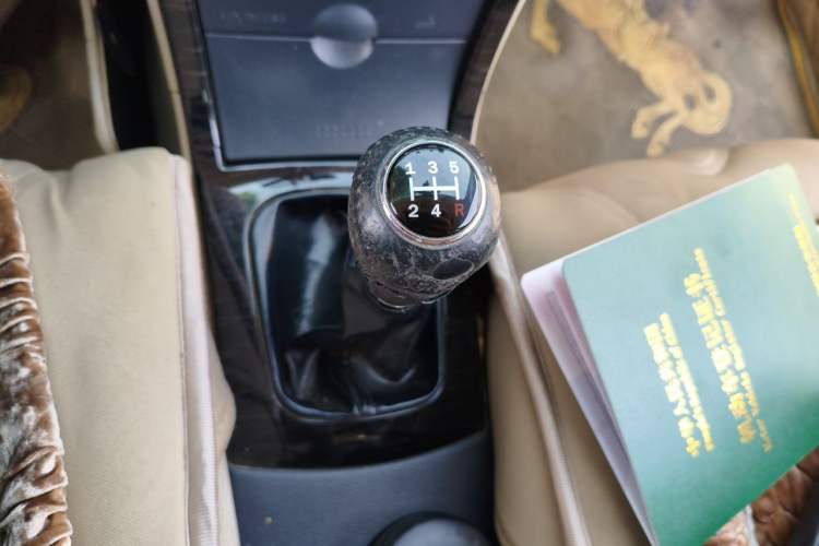 Used Haima Fumei 2013 Sedan 1.6L Manual Elite Edition Gear Lever