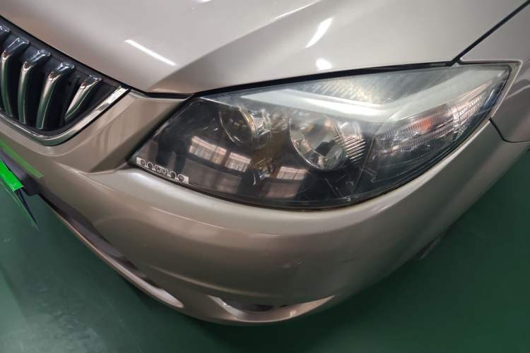 Used Haima Fumei 2013 Sedan 1.6L Manual Fashion Edition Left Front Headlight