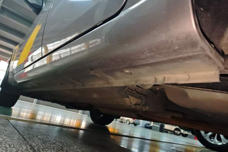 Used Haima Fumei 2013 Sedan 1.6L Manual Fashion Edition Left Side Sill