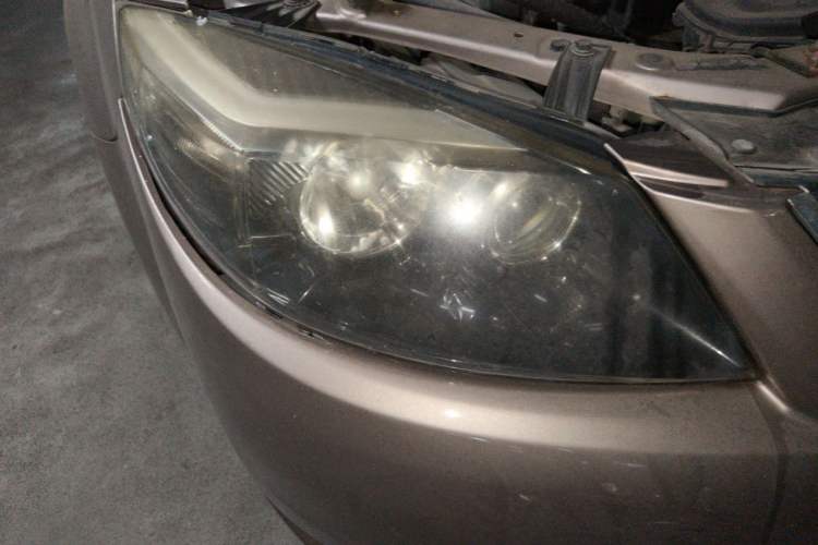 Used Haima Fumei 2013 Sedan 1.6L Manual Fashion Edition Right Front Headlight