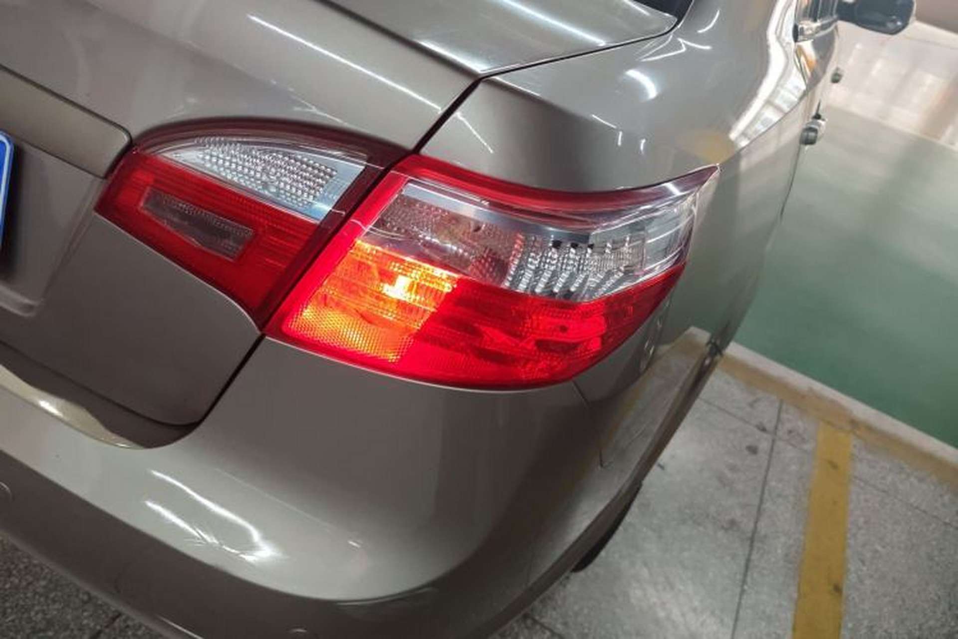 Used Haima Fumei 2013 Sedan 1.6L Manual Fashion Edition Right Rear Taillight