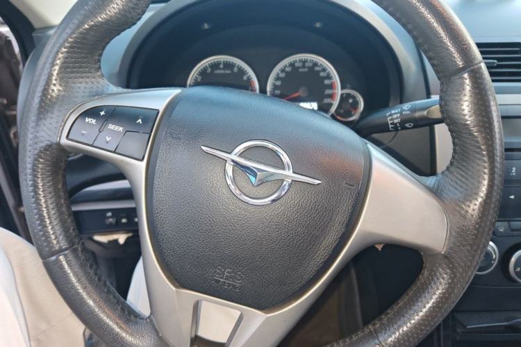 Used Haima Fumei 2013 Sedan 1.6L Manual Fashion Edition Steering Wheel