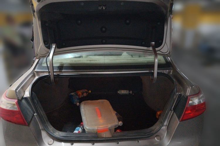 Used Haima Fumei 2013 Sedan 1.6L Manual Fashion Edition Trunk