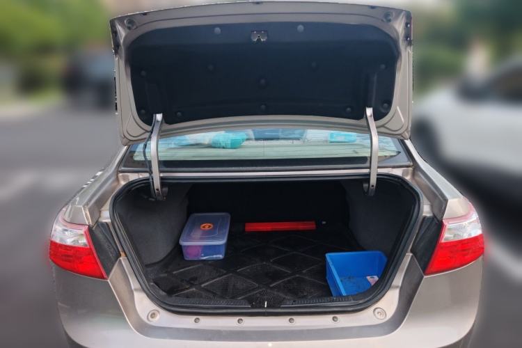 Used Haima Fumei 2013 Sedan 1.6L Manual Fashion Edition Trunk