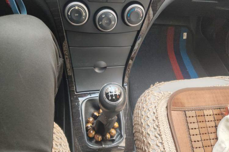 Used Haima Fumei 2013 Sedan 1.6L Manual Champion Edition Gear Lever