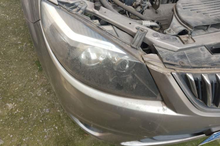 Used Haima Fumei 2013 Sedan 1.6L Manual Champion Edition Right Front Headlight