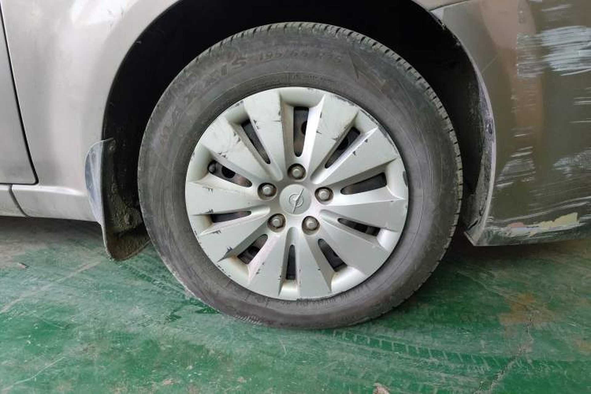Used Haima Fumei 2013 Sedan 1.6L Manual Champion Edition Right Front Wheel Hub