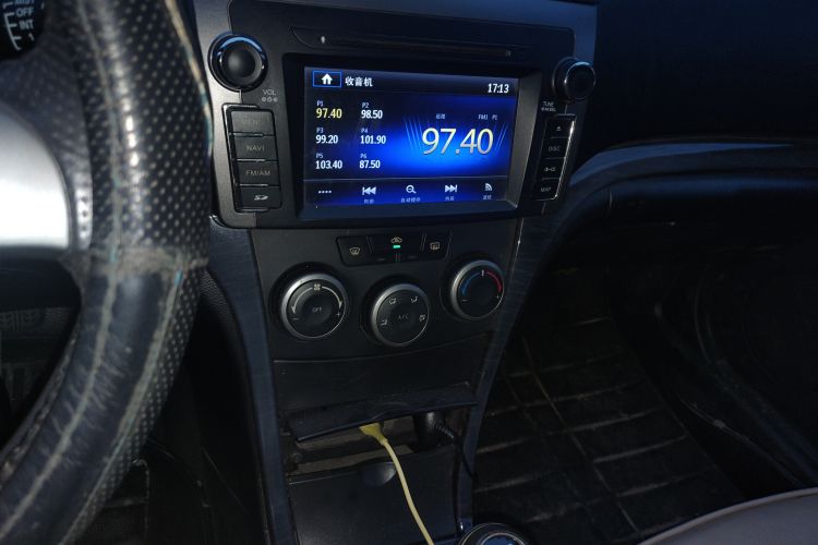 Used Haima Fumei 2013 Sedan 1.6L Manual Fashion Edition Audio And AC Panel