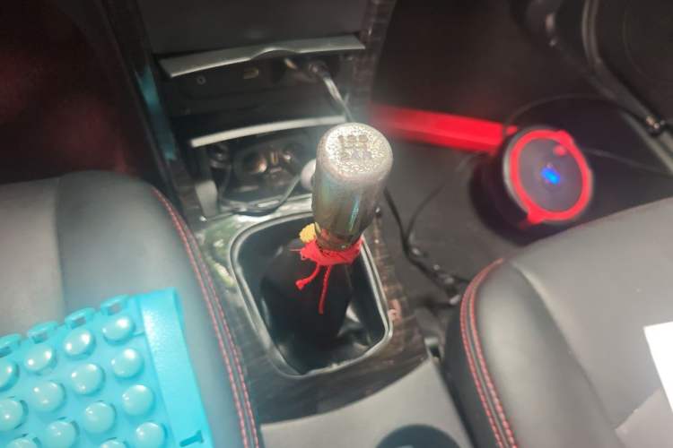 Used Haima Fumei 2013 Sedan 1.6L Manual Fashion Edition Gear Lever