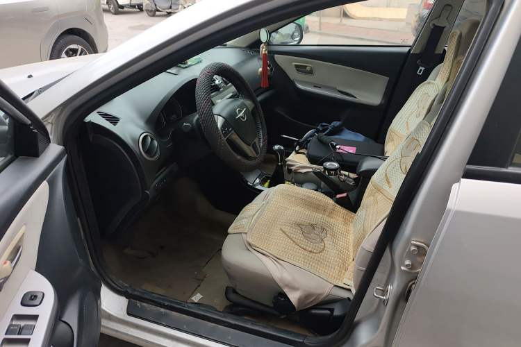 Used Haima Fumei 2013 Sedan 1.6L Manual Fashion Edition Left Front Seat
