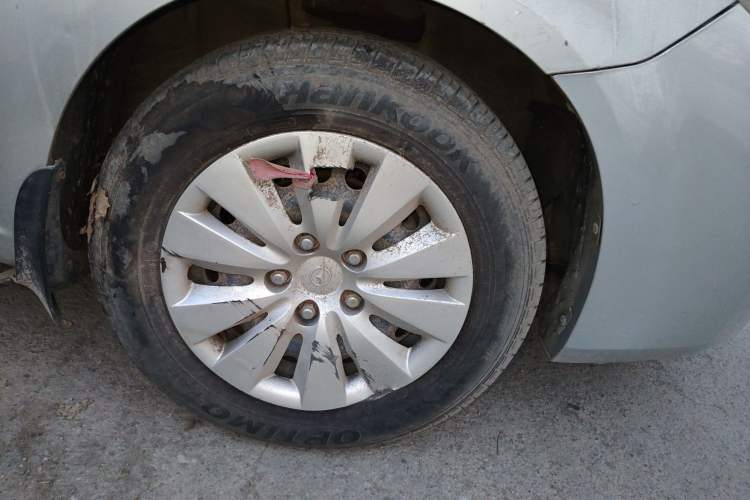 Used Haima Fumei 2013 Sedan 1.6L Manual Champion Edition Right Front Wheel Hub
