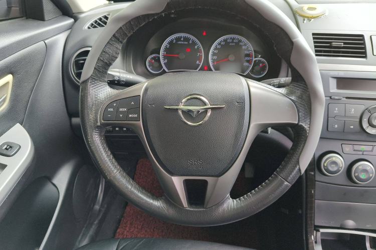 Used Haima Fumei 2013 Sedan 1.6L Manual Fashion Edition Steering Wheel