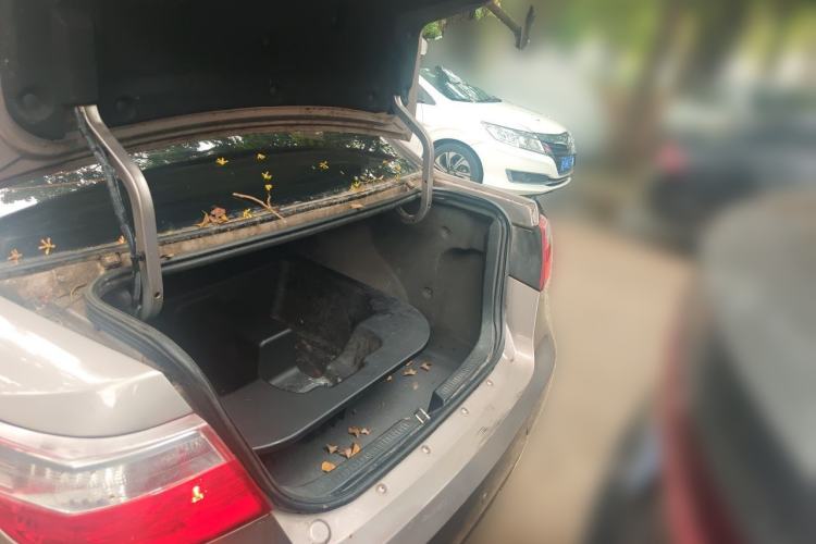 Used Haima Fumei 2013 Sedan 1.6L Manual Fashion Edition Trunk