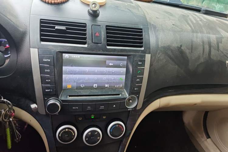 Used Haima Fumei 2013 Sedan 1.6L Manual Elite Edition Audio And AC Panel
