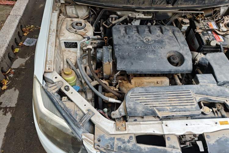 Used Haima Fumei 2013 Sedan 1.6L Manual Elite Edition Engine Bay Right