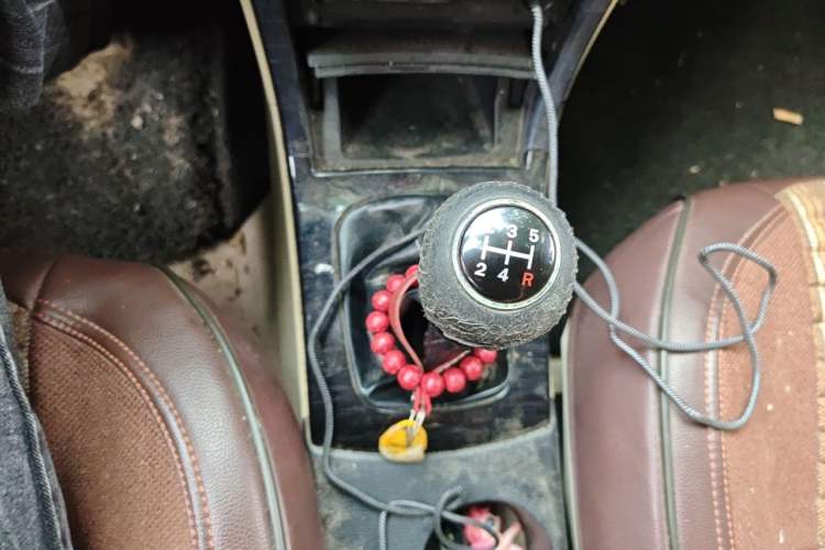 Used Haima Fumei 2013 Sedan 1.6L Manual Elite Edition Gear Lever
