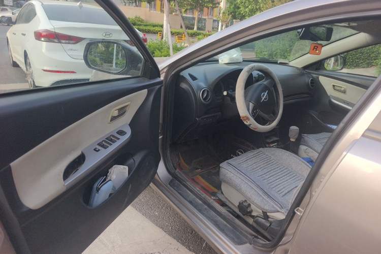 Used Haima Fumei 2013 Sedan 1.6L Manual Fashion Edition Driver Seat