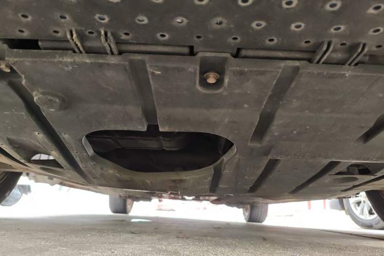 Used Haima Fumei 2014 M5 1.6L Automatic Elite Model Chassis Front