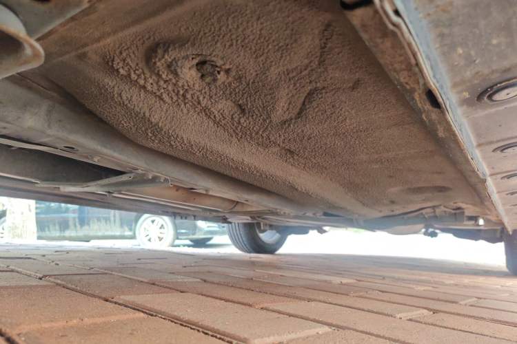 Used Haima Fumei 2014 M5 1.6L Manual Comfort Model Chassis Front Left