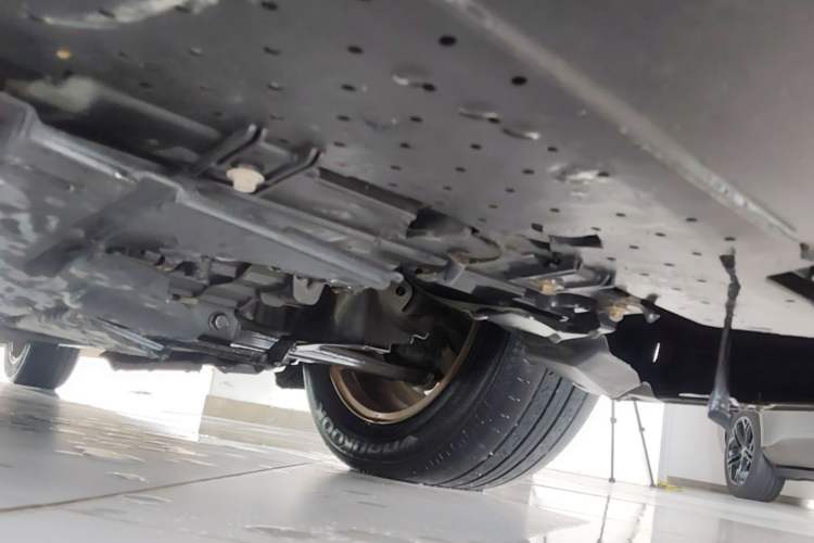 Used Haima Fumei 2014 M5 1.6L Automatic Elite Model Chassis Front Left