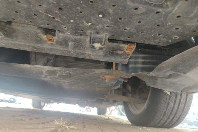 Used Haima Fumei 2014 M5 1.6L Manual Elite Model Chassis Front Left