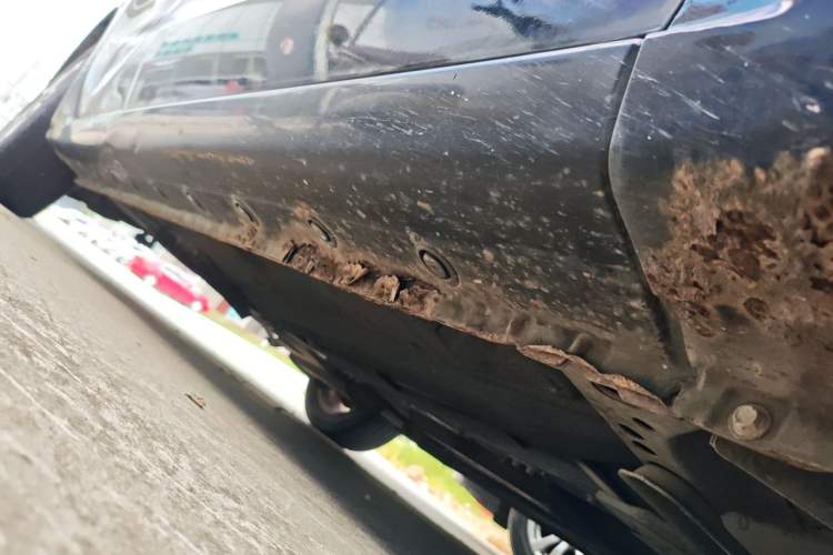 Used Haima Fumei 2014 M5 1.6L Automatic Elite Model Chassis Front Right