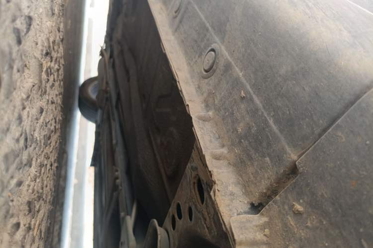 Used Haima Fumei 2014 M5 1.6L Manual Elite Model Chassis Front Right