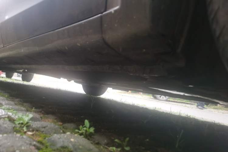 Used Haima Fumei 2014 M5 1.6L Manual Standard Model Chassis Front Right