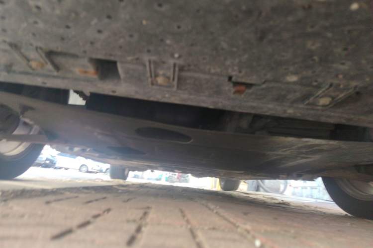 Used Haima Fumei 2014 M5 1.6L Manual Elite Model Chassis Front