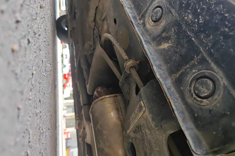 Used Haima Fumei 2014 M5 1.6L Manual Elite Model Chassis Rear Left