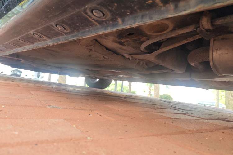 Used Haima Fumei 2014 M5 1.6L Manual Comfort Model Chassis Rear Left