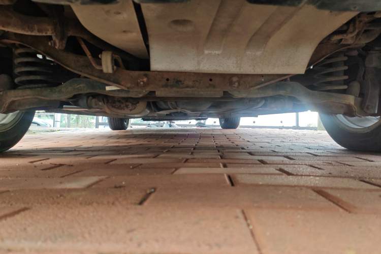 Used Haima Fumei 2014 M5 1.6L Manual Comfort Model Chassis Rear