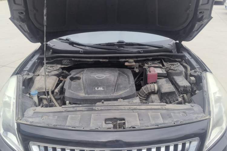 Used Haima Fumei 2014 M5 1.6L Manual Elite Model Engine Bay