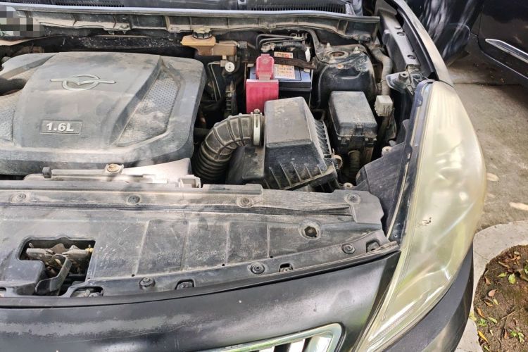 Used Haima Fumei 2014 M5 1.6L Automatic Elite Model Engine Bay Left
