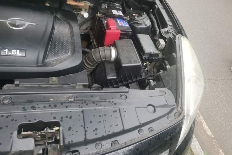 Used Haima Fumei 2014 M5 1.6L Manual Standard Model Engine Bay Left