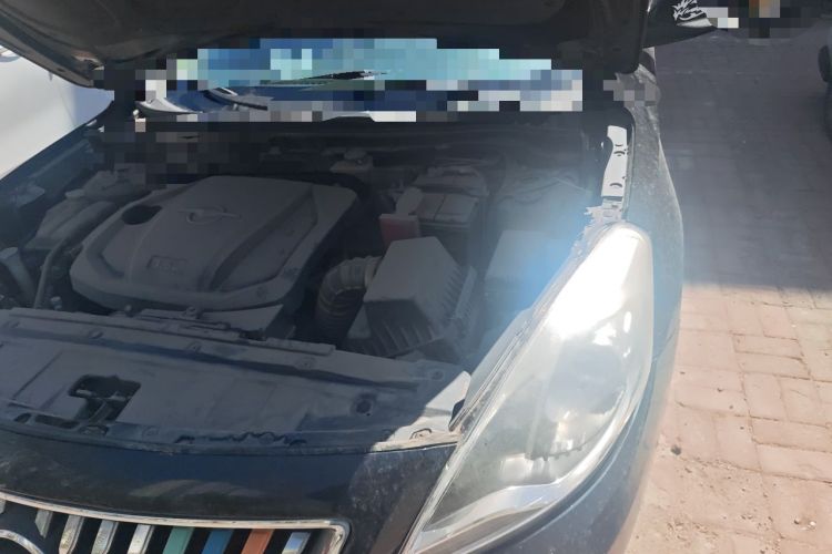 Used Haima Fumei 2014 M5 1.6L Manual Fashion Edition Engine Bay Left