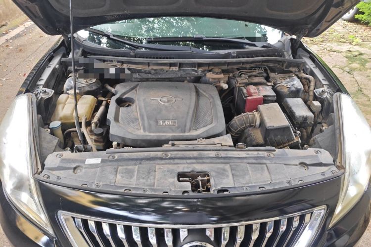 Used Haima Fumei 2014 M5 1.6L Manual Fashion Edition Engine Bay
