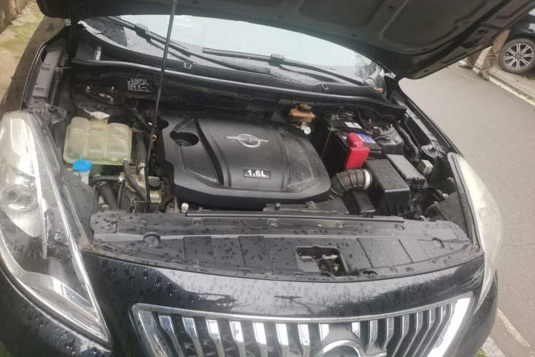 Used Haima Fumei 2014 M5 1.6L Manual Standard Model Engine Bay