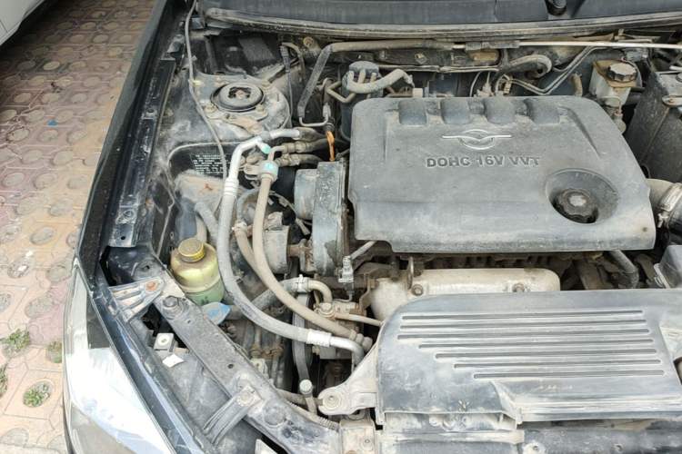Used Haima Fumei 2014 Sedan 1.6L Manual Fashion Edition Engine Bay Right