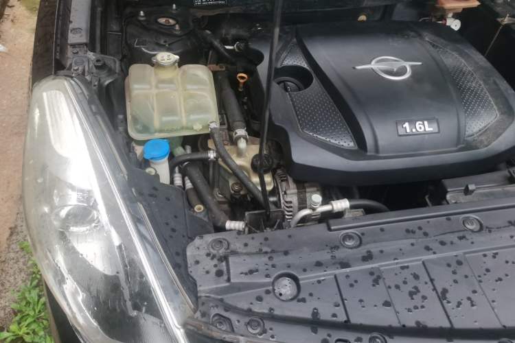 Used Haima Fumei 2014 M5 1.6L Manual Standard Model Engine Bay Right