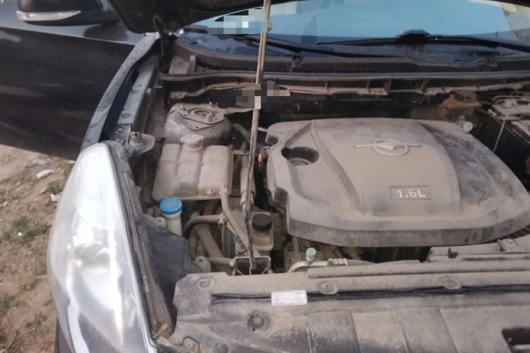 Used Haima Fumei 2014 M5 1.6L Manual Elite Model Engine Bay Right