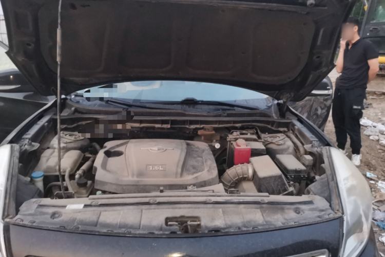 Used Haima Fumei 2014 M5 1.6L Manual Elite Model Engine Bay