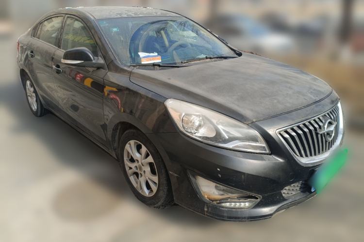 Used Haima Fumei 2014 M5 1.6L Manual Elite Model Front Right 45 Deg