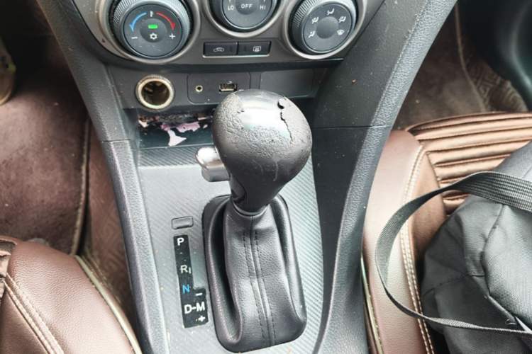 Used Haima Fumei 2014 M5 1.6L Automatic Elite Model Gear Lever