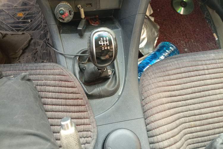 Used Haima Fumei 2014 M5 1.6L Manual Elite Model Gear Lever