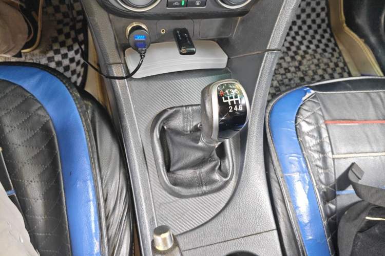 Used Haima Fumei 2014 M5 1.6L Manual Fashion Edition Gear Lever