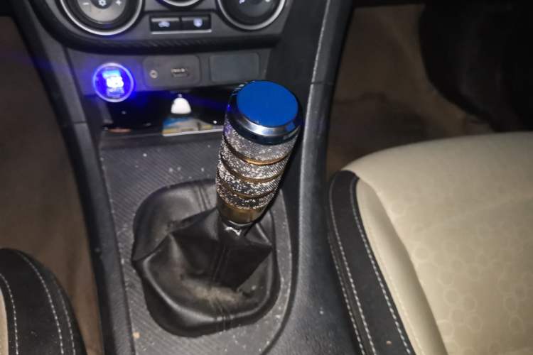 Used Haima Fumei 2014 M5 1.6L Manual Elite Model Gear Lever